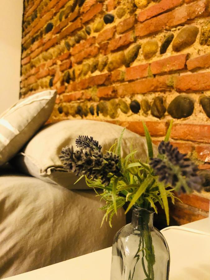 Apartment L' *